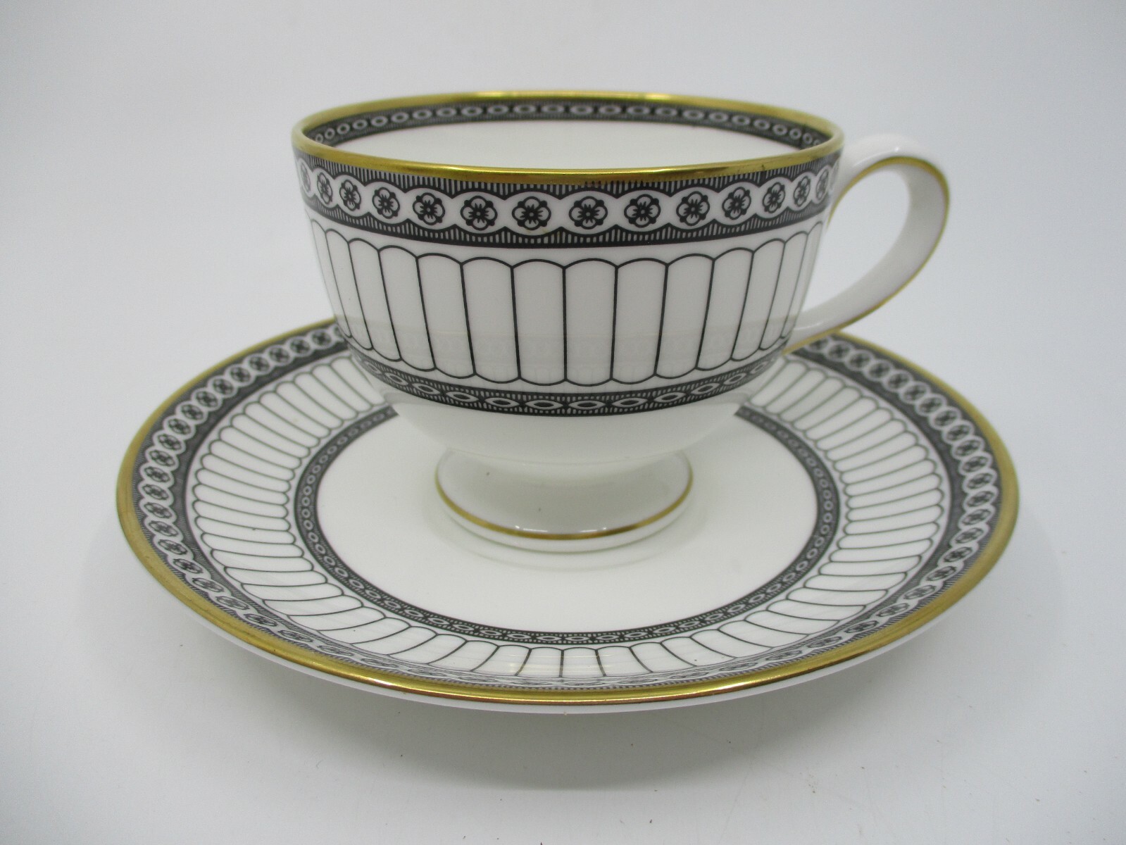 WEDGWOOD COLONNADE BLACK CUP & SAUCER  - 2 1/2\