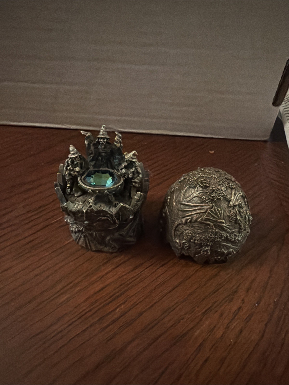 The Wizards Cauldron 1080 - The Tudor Mint - Pewter Egg 