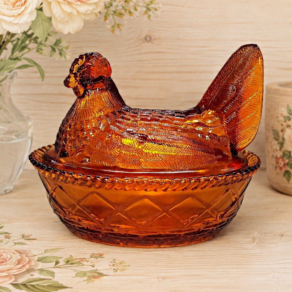 Westmoreland by Rosso Amber Glass Chicken Hen on Nest