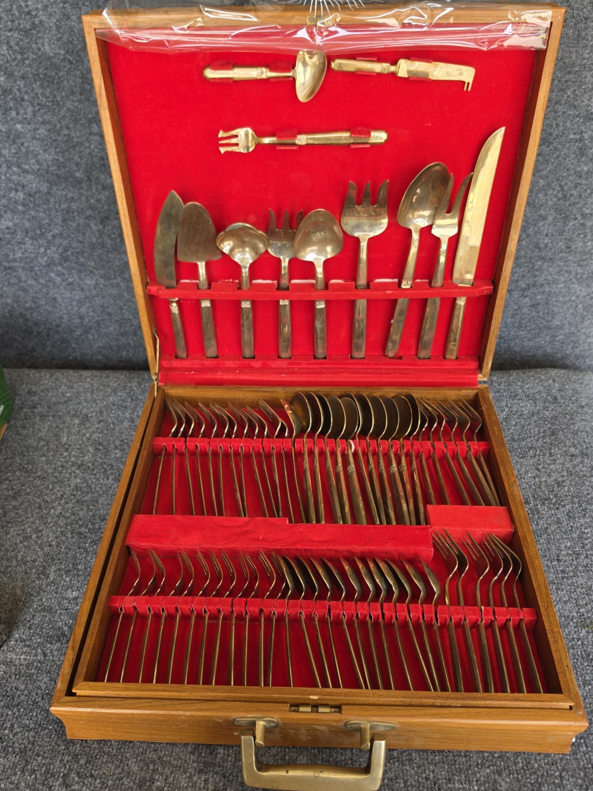 Vintage Thai Bronze Flatware Set 144 Pc Service for 12 King Design Teak Chest VU