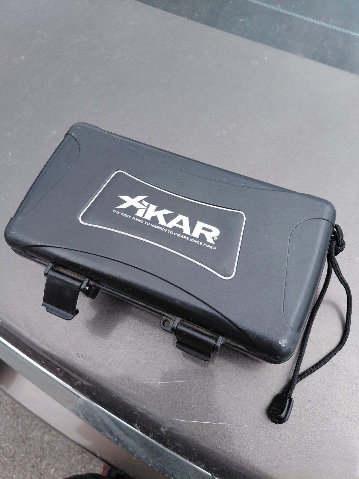Xikar 205Xi 5 Cigar Travel Humidor-Extreme Protection, Rugged