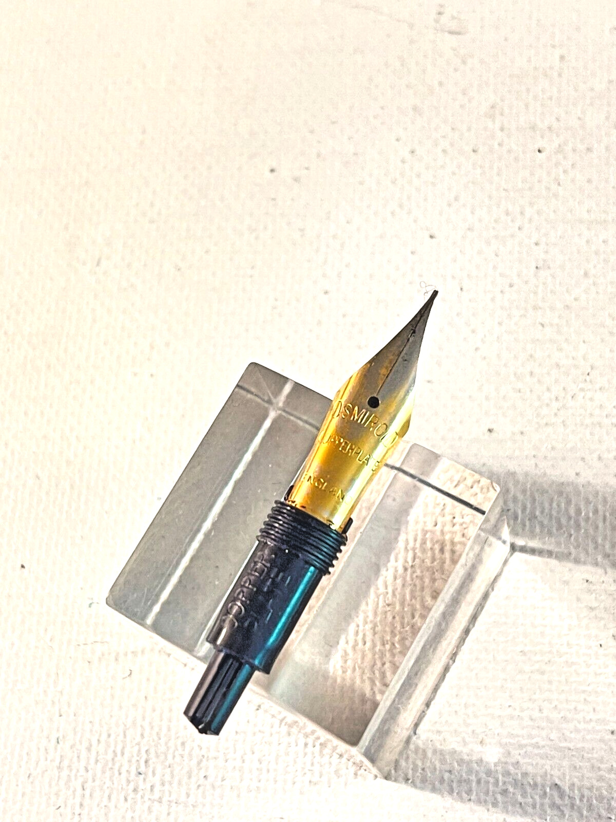 Osmiroid Gold Copperplate flex Fountain Pen Nib also fits Esterbrook Pens.