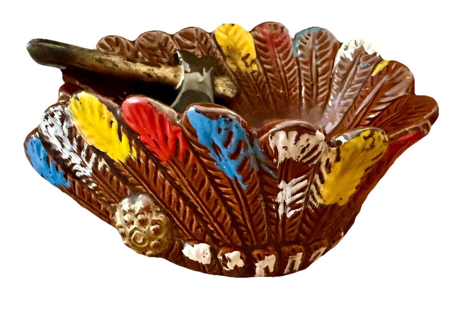 NATIVE AMERICAN INDIAN FULL HEADRESS CERAMIC ASHTRAY PIPE TRAY TRINKET DISH RARE