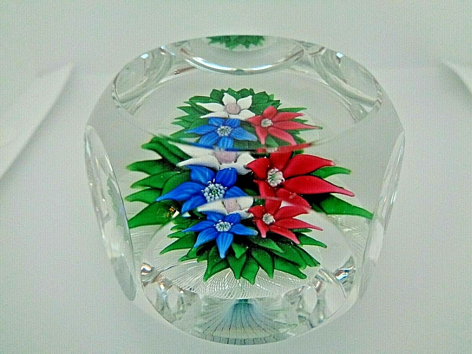 1978 Saint Louis Crystal Upright Bouquet Faceted Flower 3 Dimension Paperweight