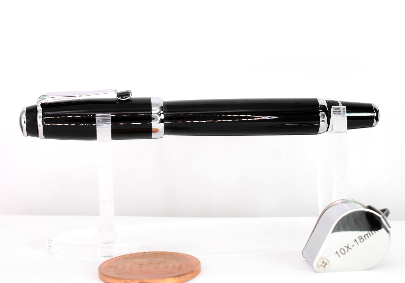 NEW YONGSHEN 7879 FOUNTAIN PEN WITH BLACK PIANO LACQUER FINISH & FINE GERMAN NIB