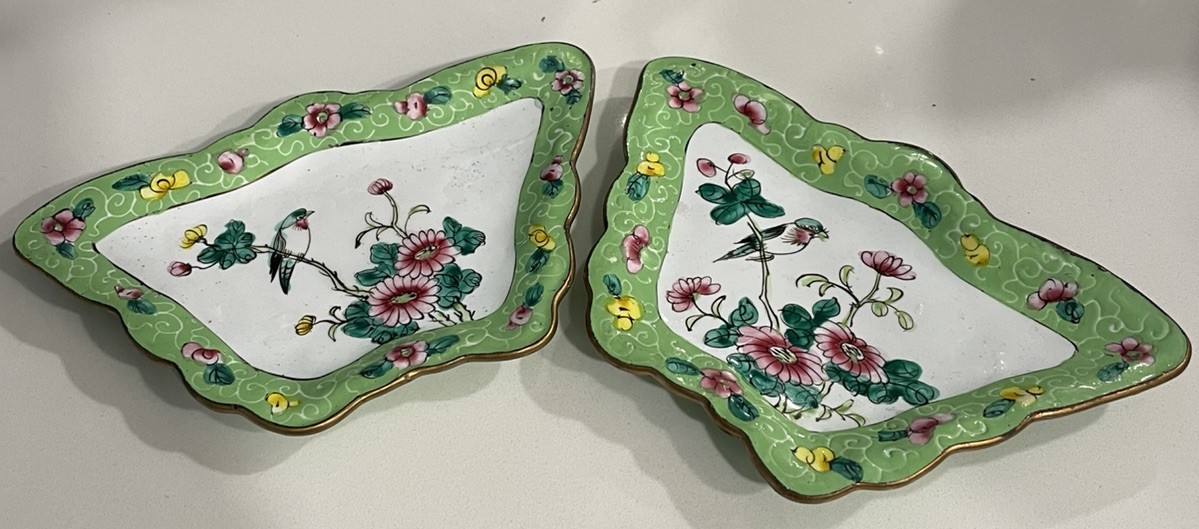 Chinoiserie Butterfly Bird Enamel Trinket Dish Rose Canton Hand Painted Set of 2