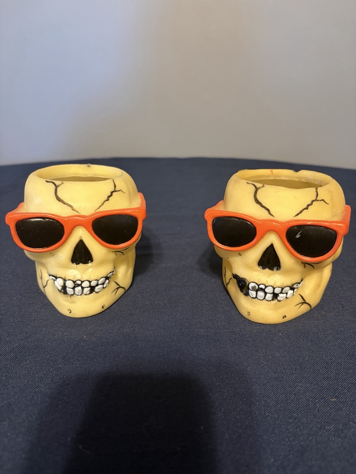 2 Vintage Bud 1992 Barton Kool Buddies Halloween Skull Drink Koozie Holder. Read