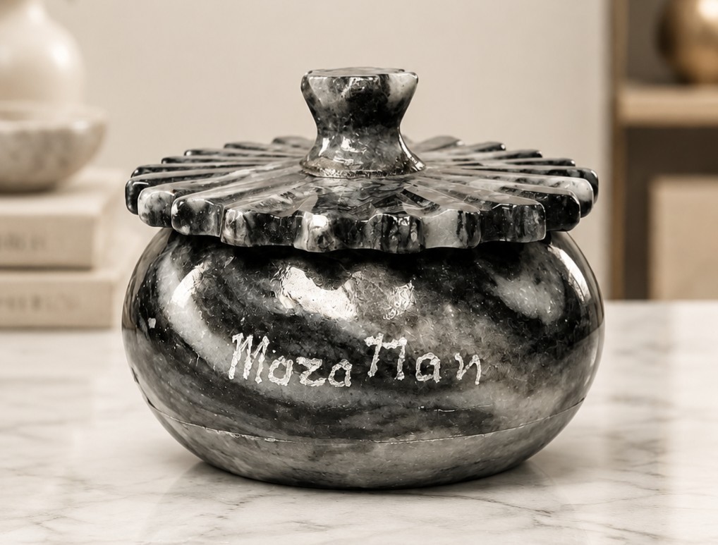 Vintage Mexican Hand Carved Marble Trinket Box Souvenir - Mazatlan 1.5x 2.5 In