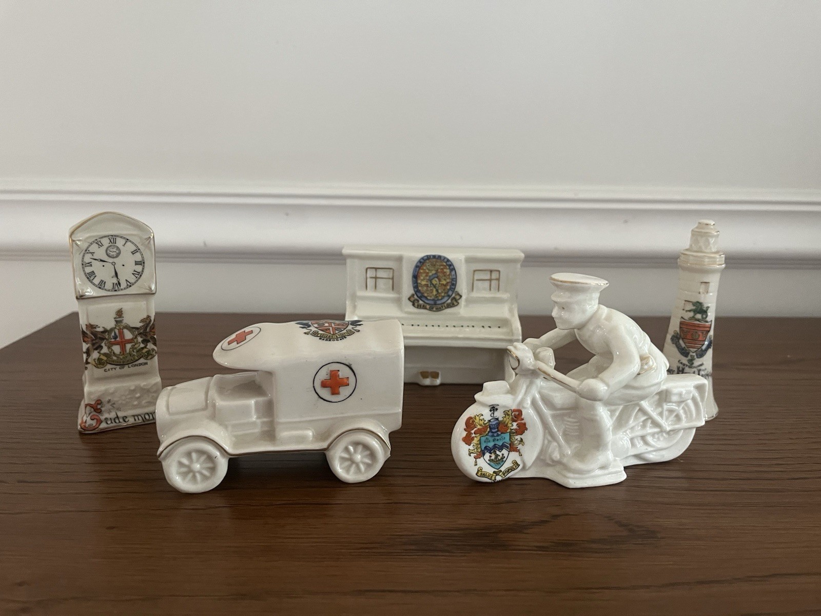 Antique Crested China 5pc Lot WWI Military & Novelty Carlton Arcadian Shelley