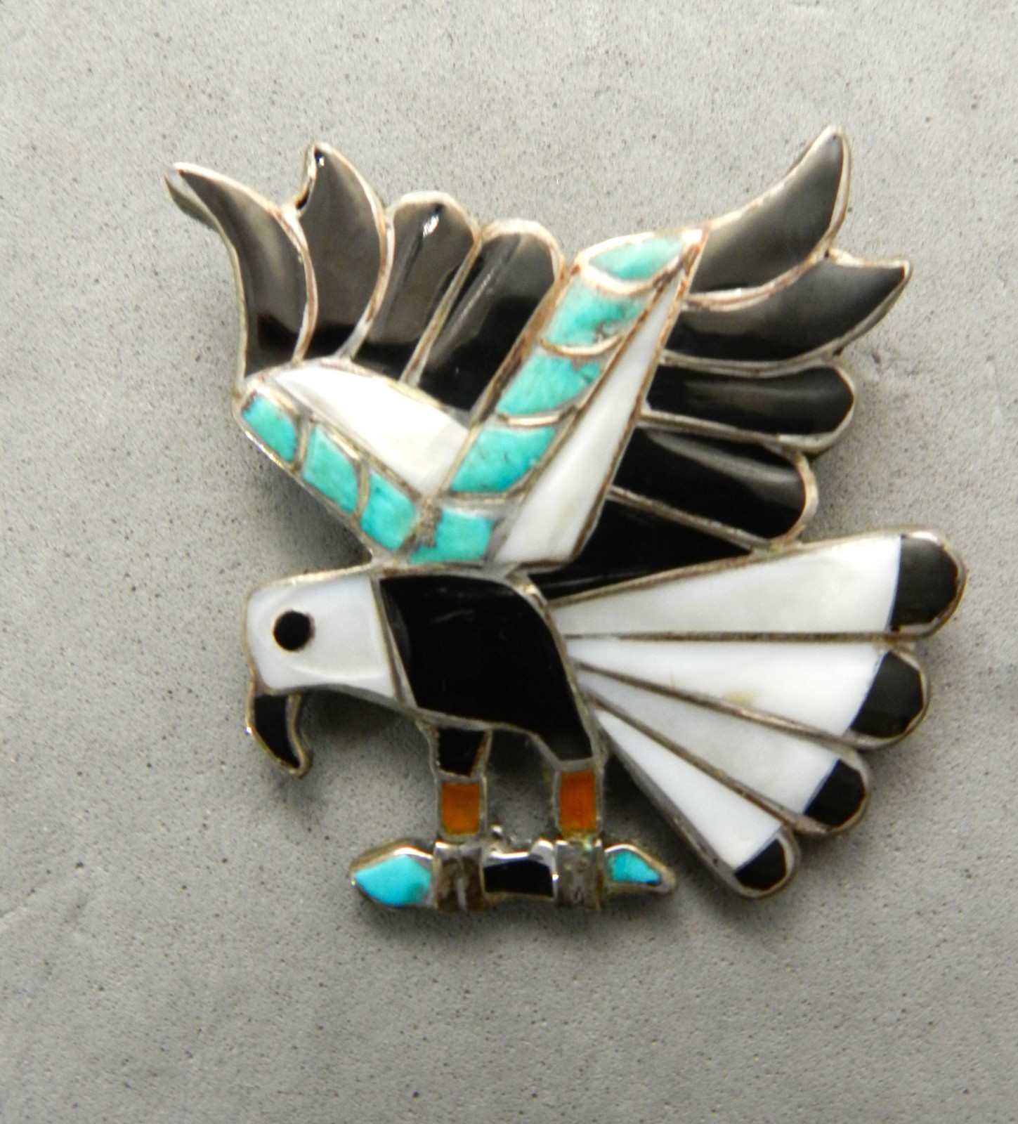 VTG ZUNI COBBLESTONE INLAID AMERICAN EAGLE IN FLIGHT PIN BROOCH, AZ ESTATE