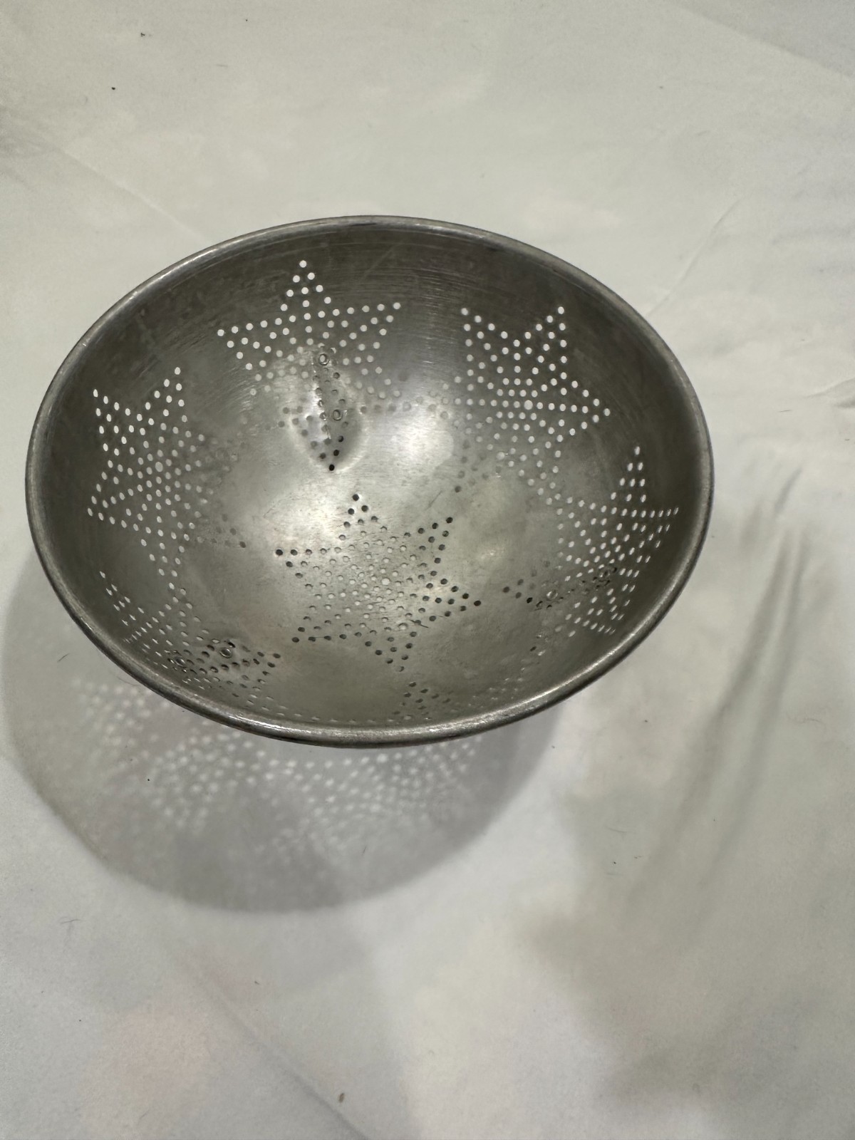 Vintage Aluminum 7 Star Footed Colander Strainer 9\