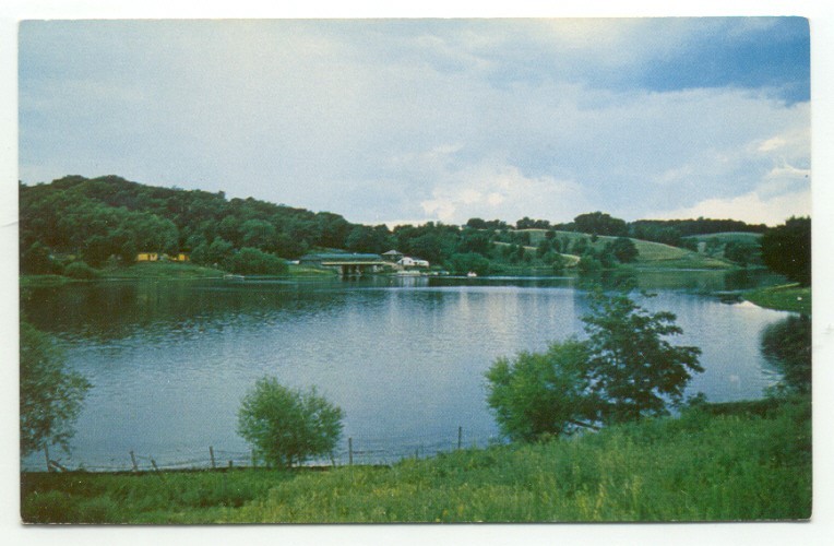 Montour IA Pilgrim Heights Camp Postcard - Iowa