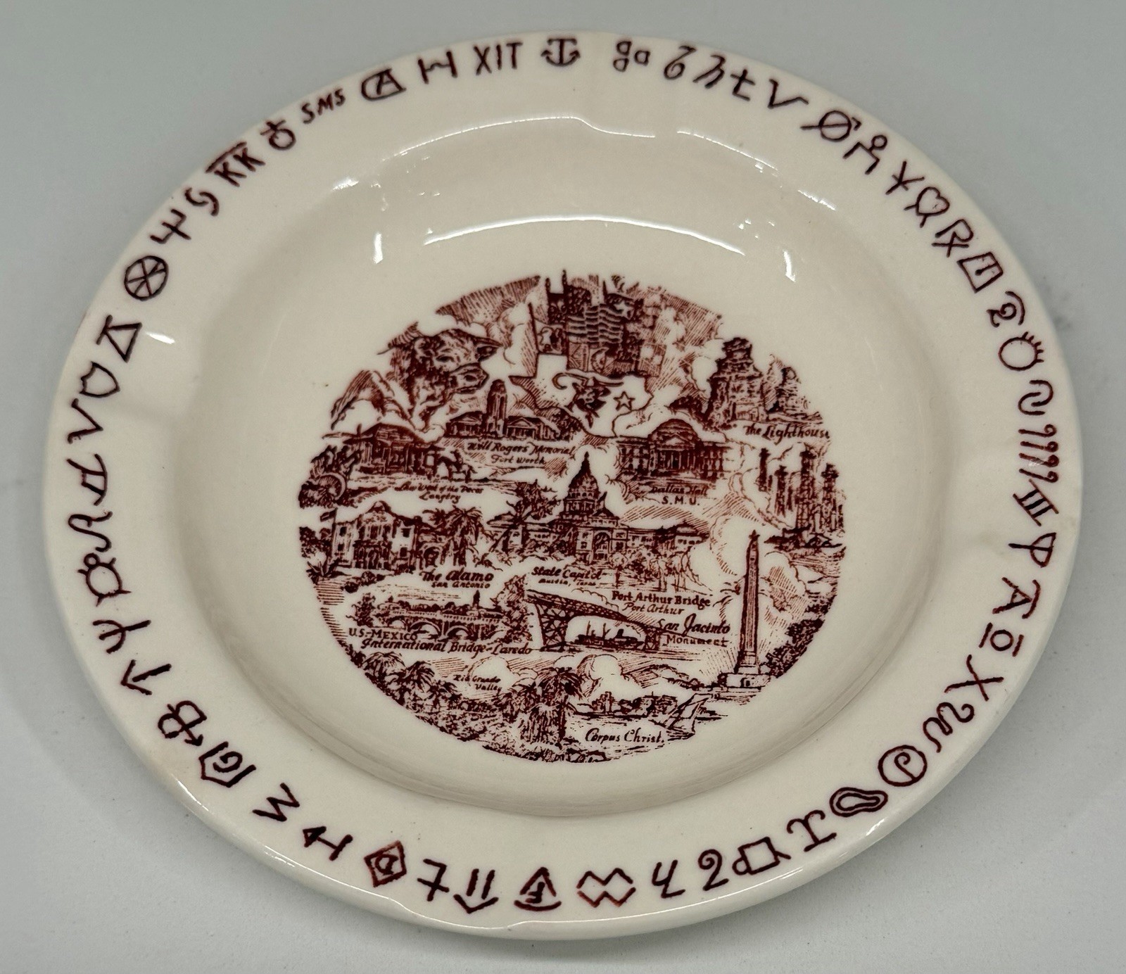 Vtg Vernon Kilns Texas Lone Star State Maroon Ashtray Cattle Brands 5.75\
