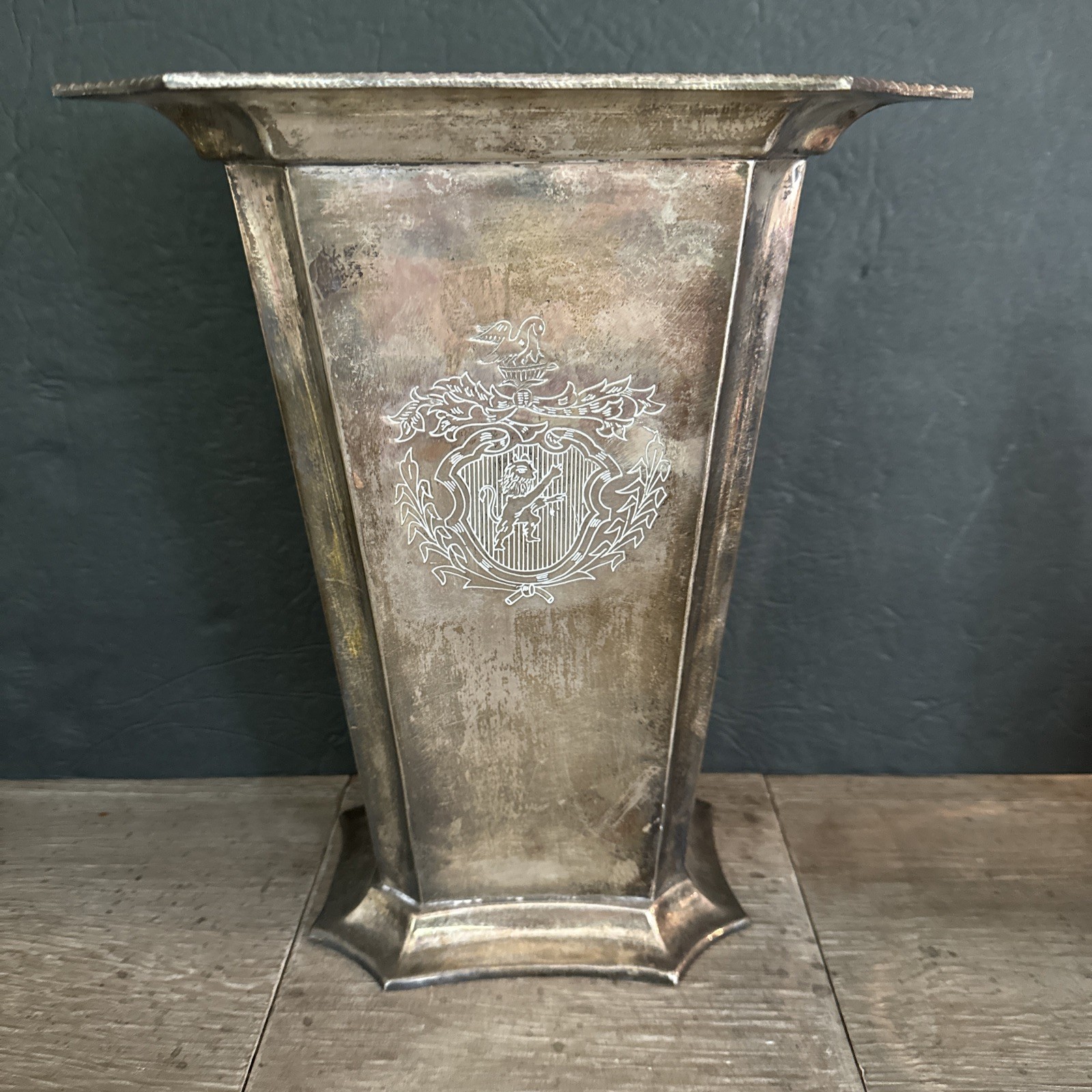 VTG Dept 56 Silver Plated Pillow Vase Urn 12”h Engraved Lion Crest Fluted Rim