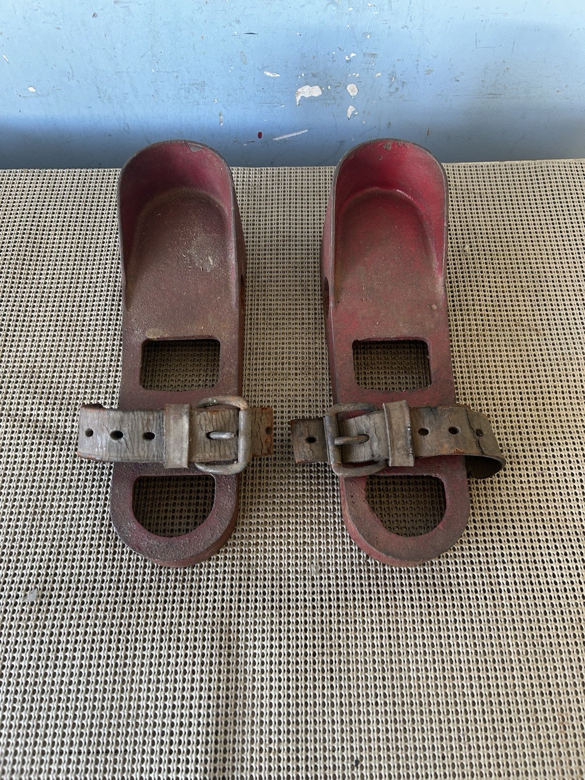 Pair Antique Cast Iron Weight Shoes/boot