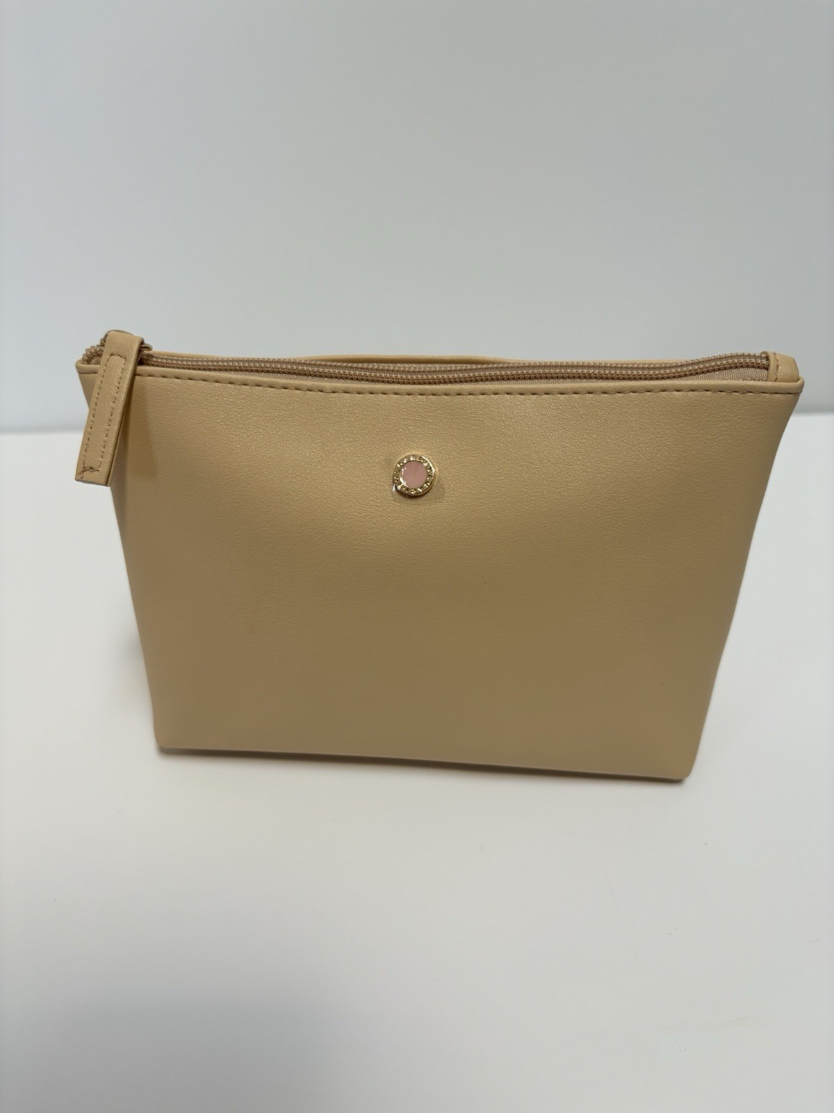 Bvlgari Leather Cosmetic Bag Bundle (12 P) Emirates First Class Business class 