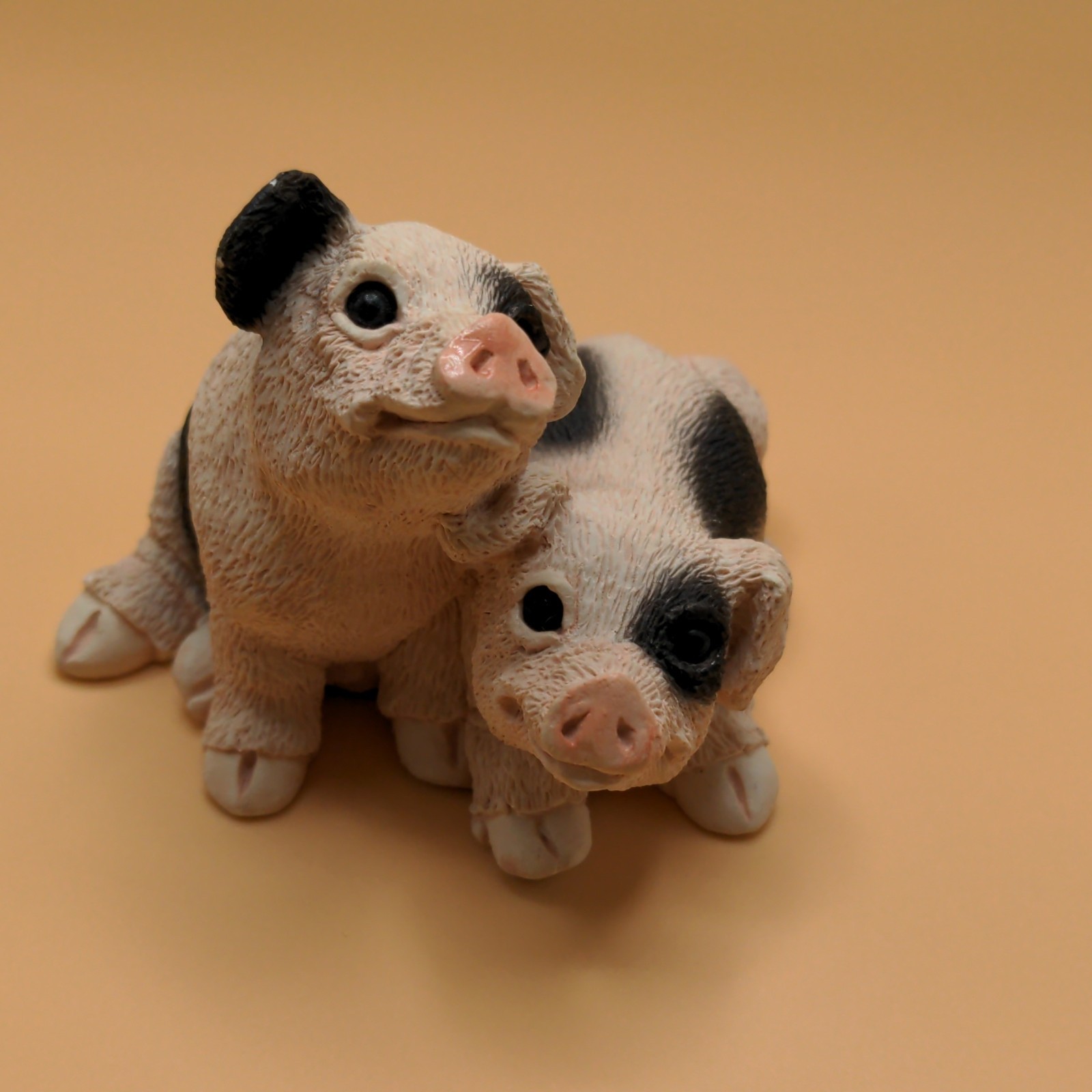 Stone Critters Farm Line Collectible Pig Figurine Made in USA