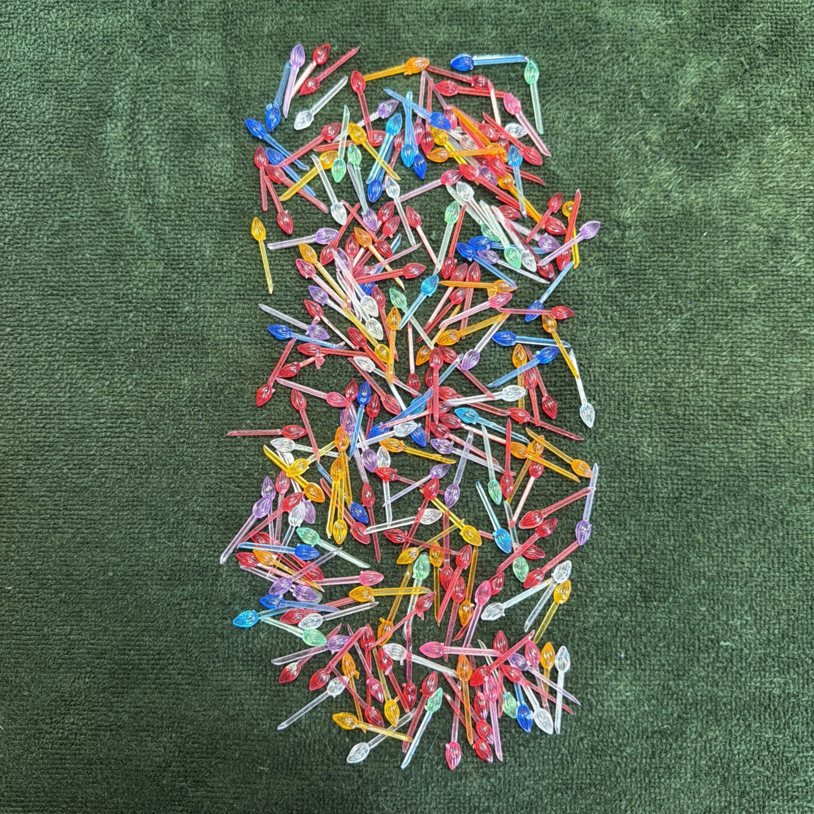 240 MINI TWIST PIN LIGHTS BULBS Ceramic Christmas Tree PEGS VINTAGE 240 MINI TWIST PIN LIGHTS BULBS Ceramic Christmas Tree PEGS VINTAGE