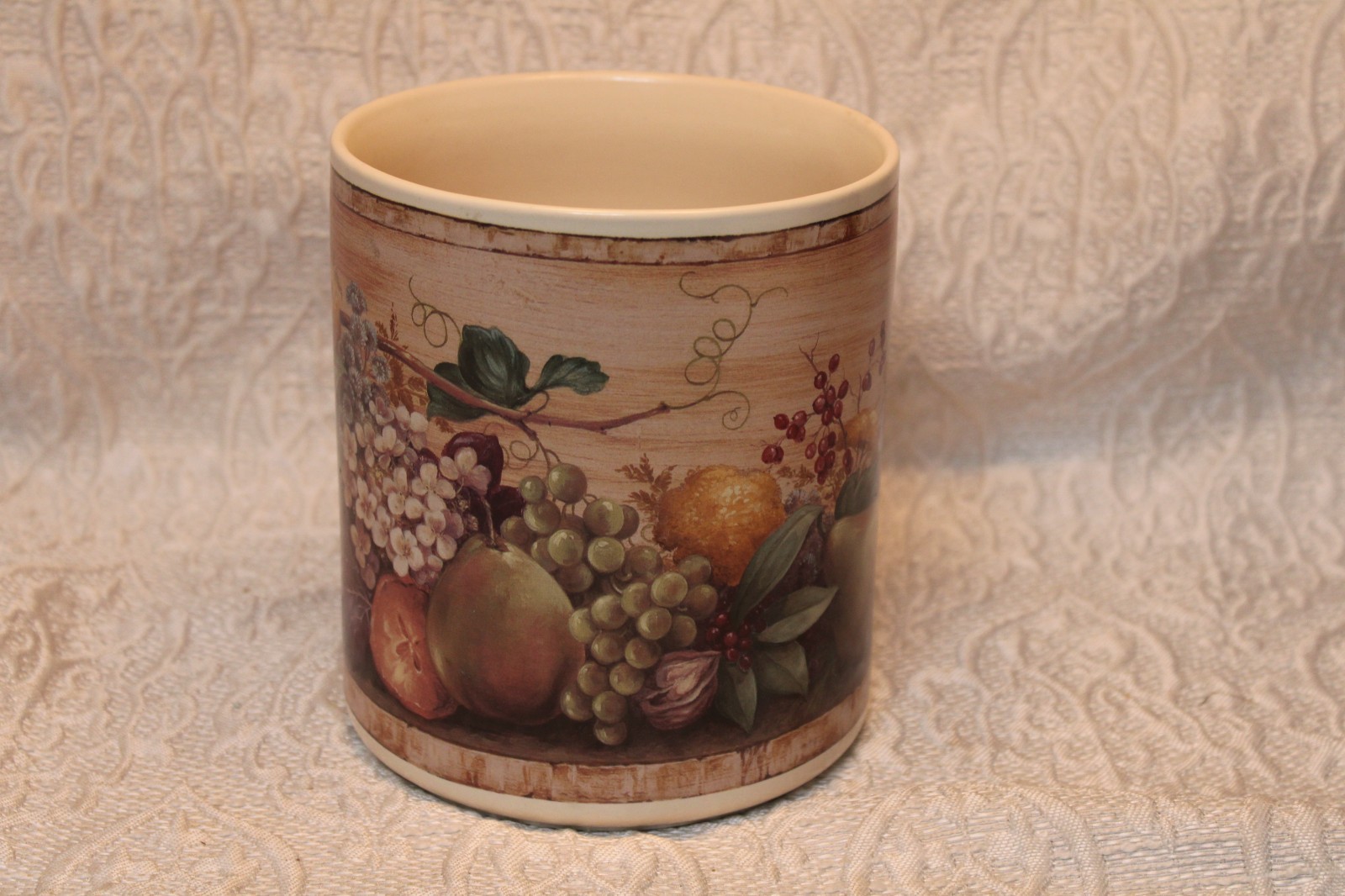 Certified International Canister. Pamela Gladding.