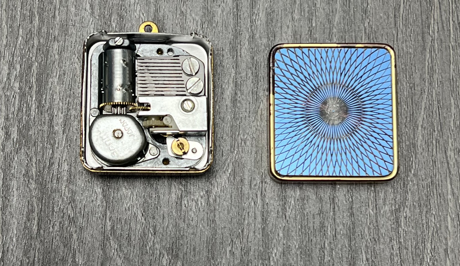 Vintage Sankyo Japan Mini Music Box Pendant Charm Clover Gold Tone Blue Etched