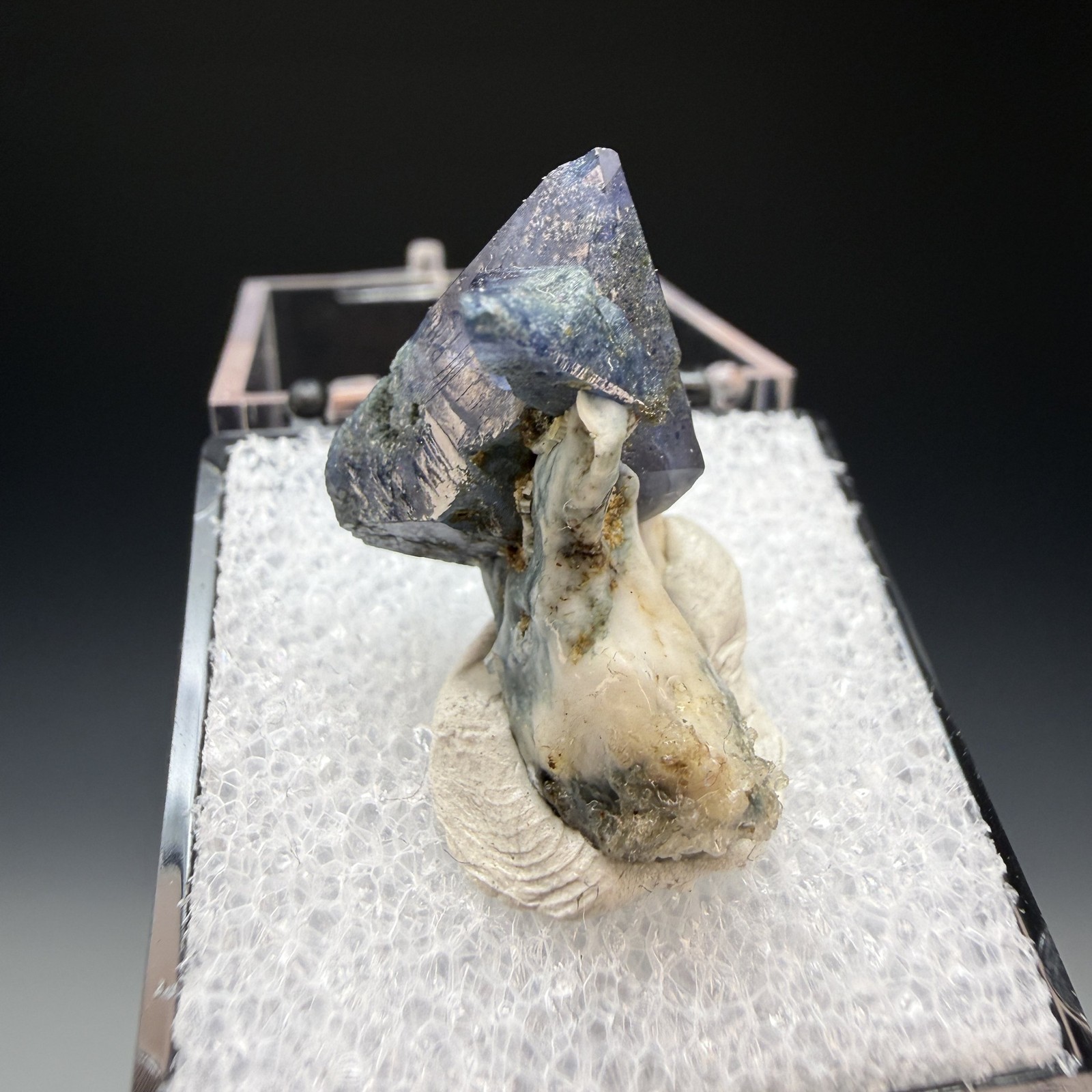 Benitoite, Natrolite, California Gem Mine, San Benito County, California, USA