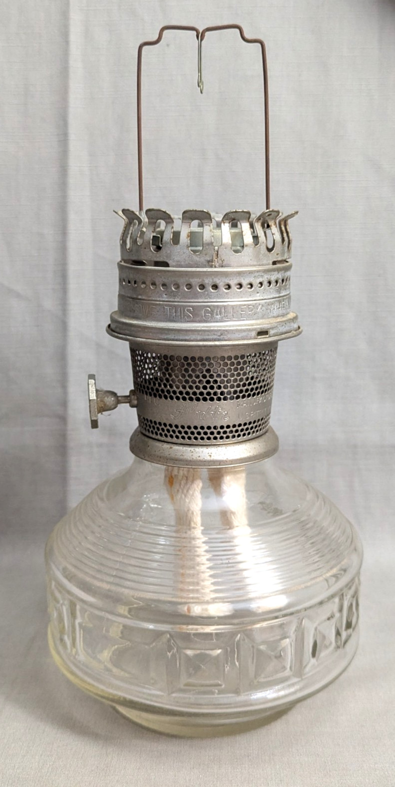 Vintatge Aladdin Model 23 Genie Glass Oil Lamp New Wick (S2)