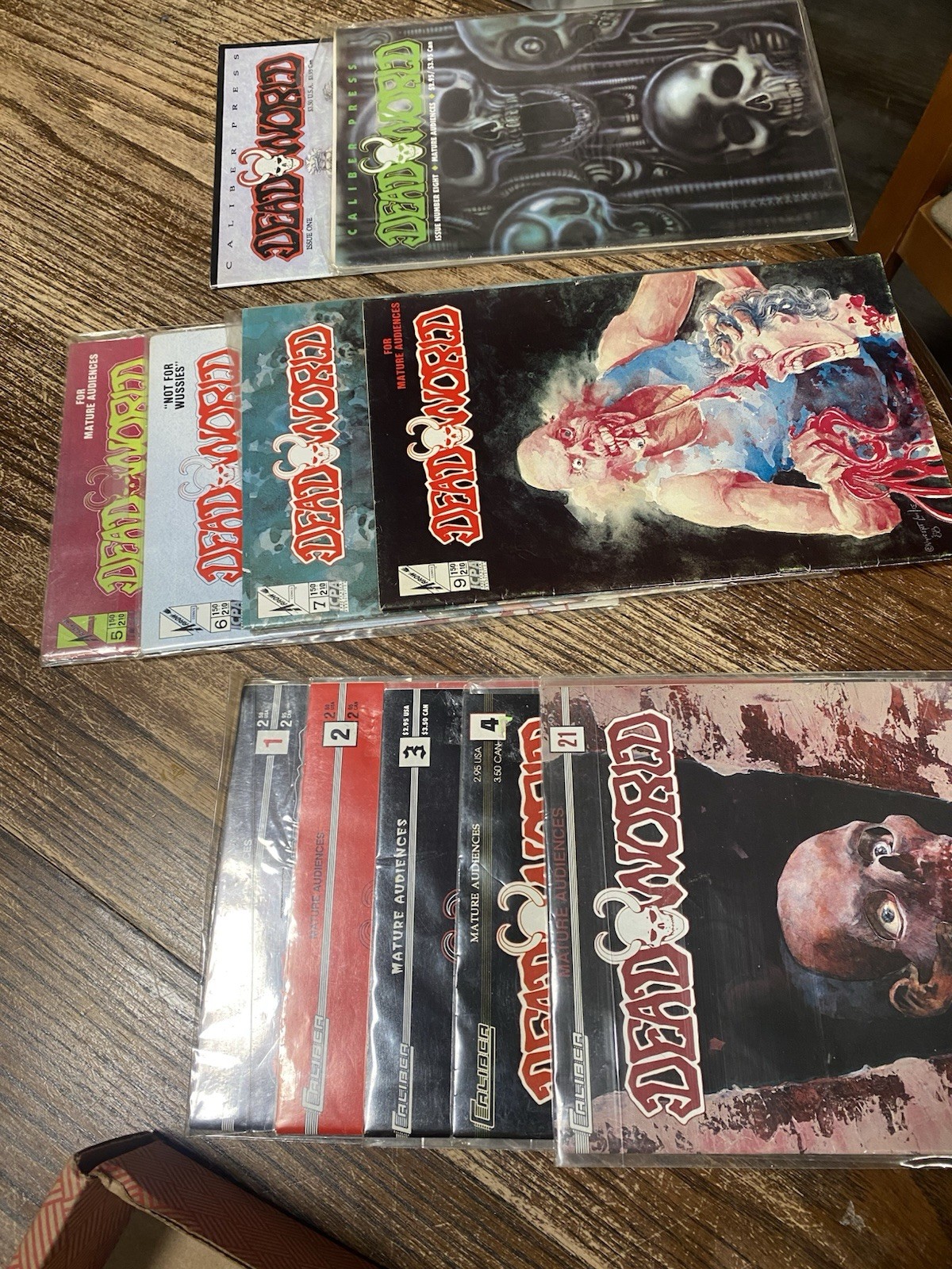 Dead world Comic Lot Dead world Comic Lot