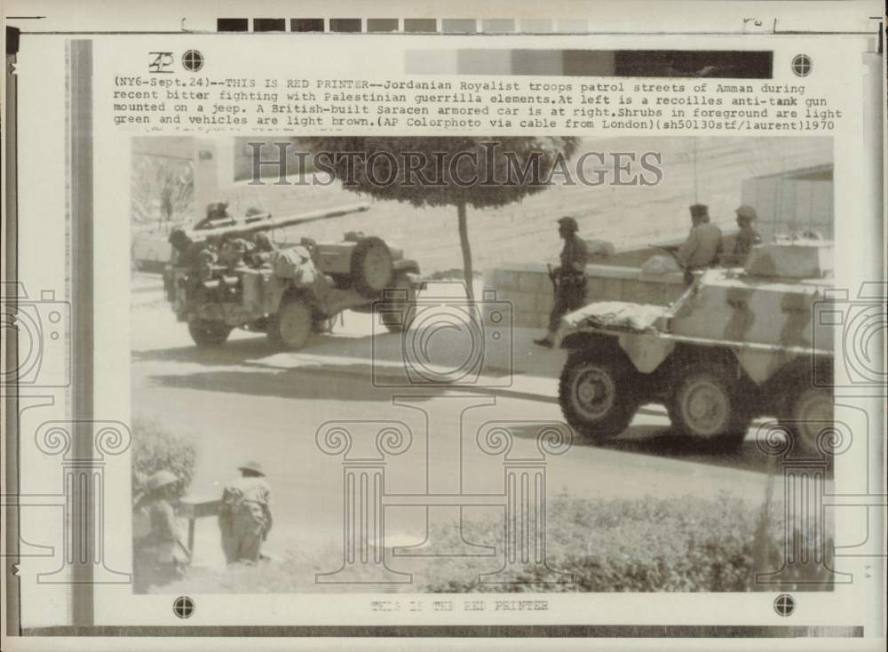 1970 Press Photo Jordanian troops on patrol in Amman - lrw06369 1970 Press Photo Jordanian troops on patrol in Amman - lrw06369