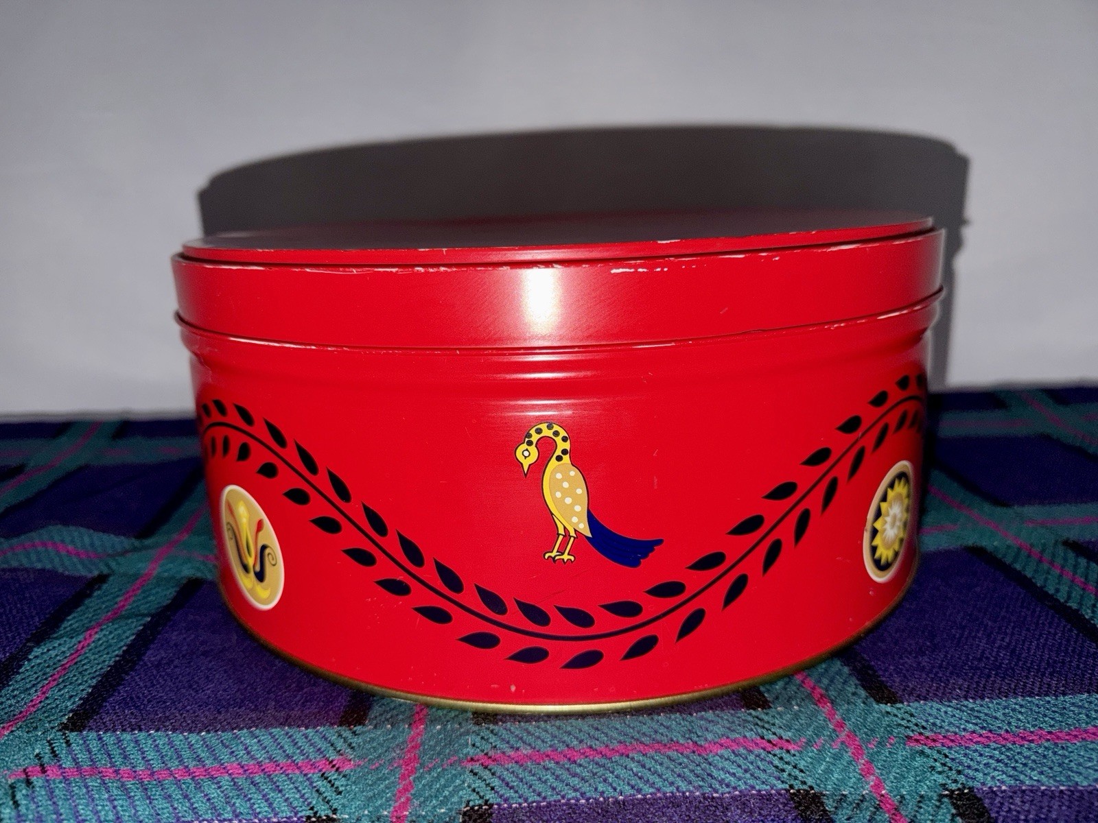 Large Vintage RED ROUND BISCUIT TIN METAL CANISTER WOMAN BAKING SCENE Decorative