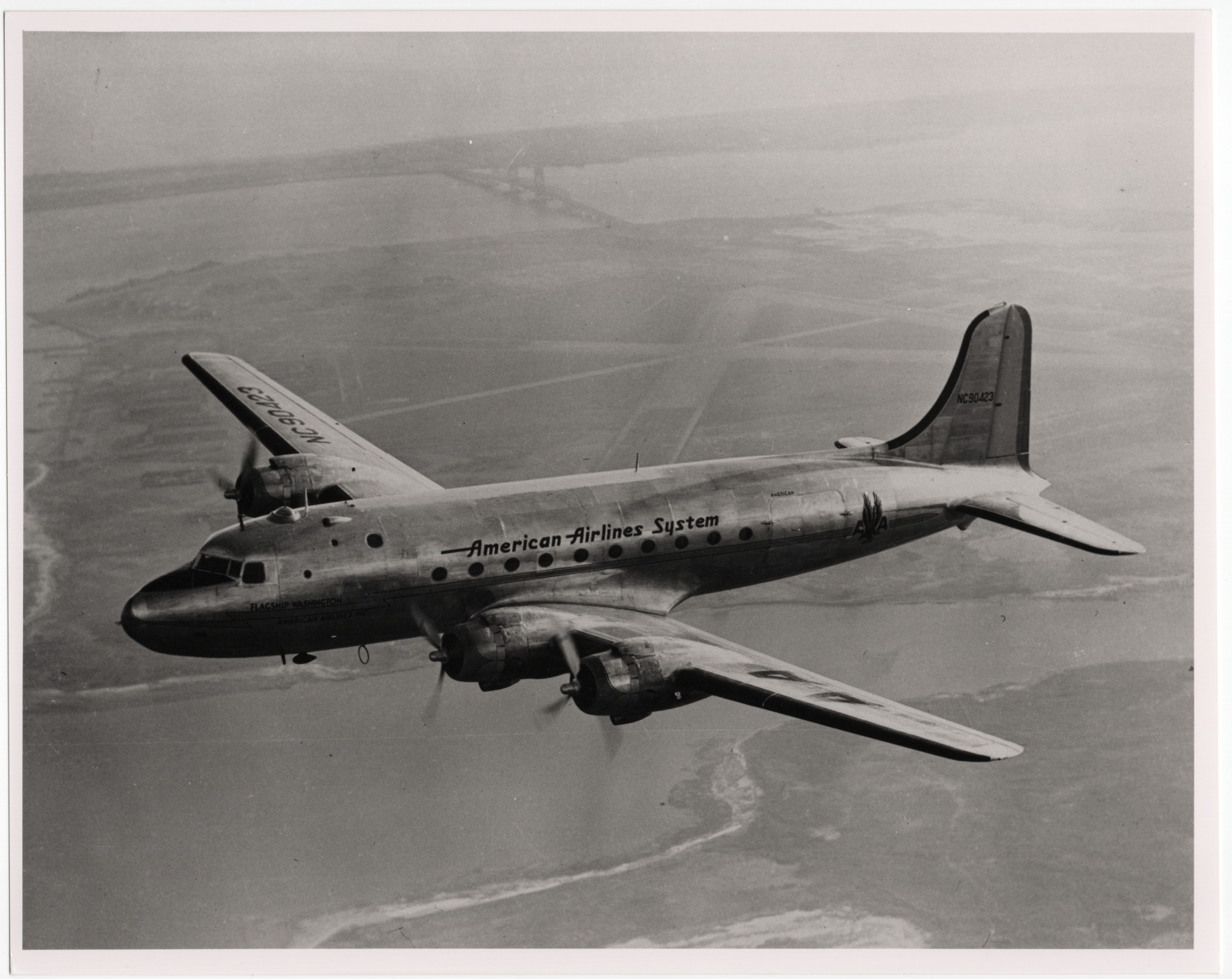 1945 American Airlines DC-4 Flagship Washington NC90423 Photo 8x10