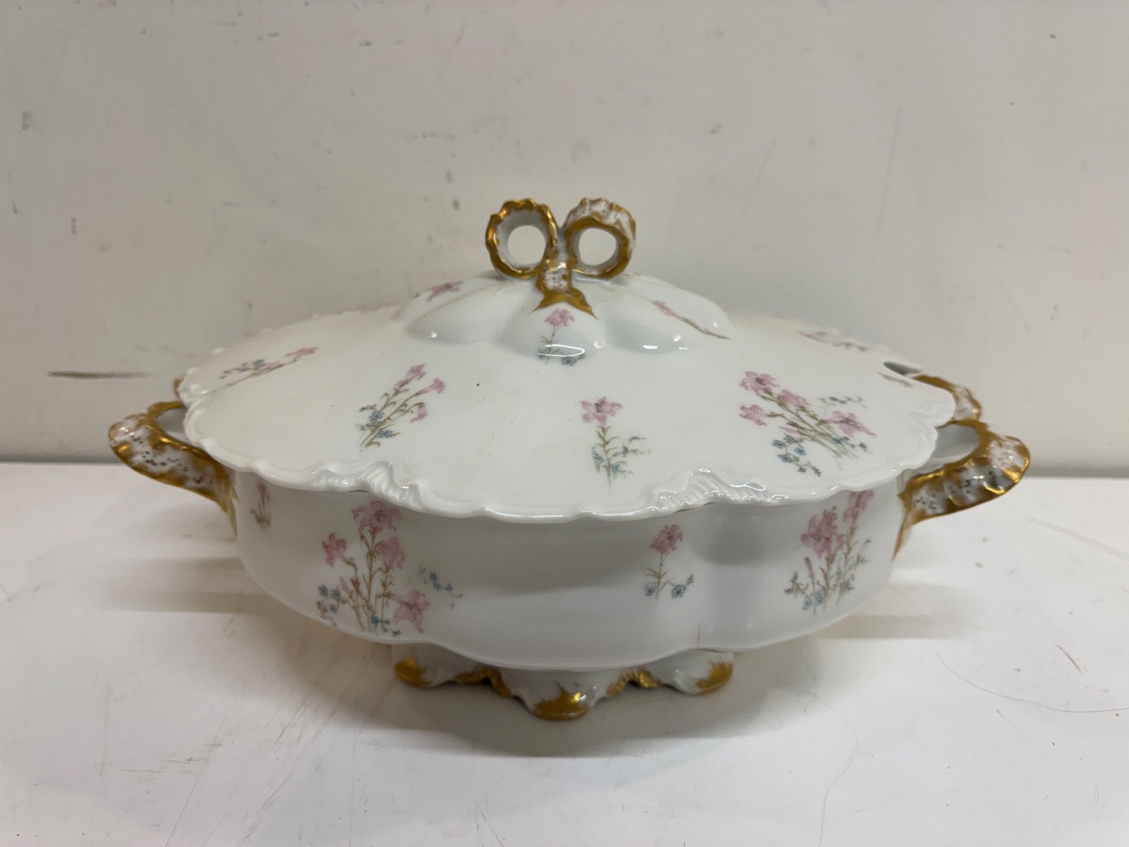 Antique Haviland Limoges Porcelain Covered Tureen with Pink Floral Decorations