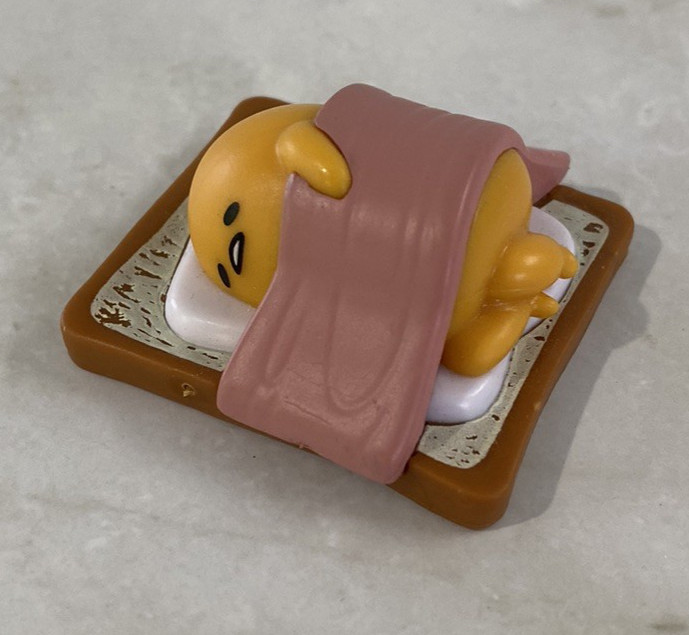 Sanrio Gudetama Lazy Egg Figure Bacon Egg Sandwich Sleeping Sushi Mini Toy 2\