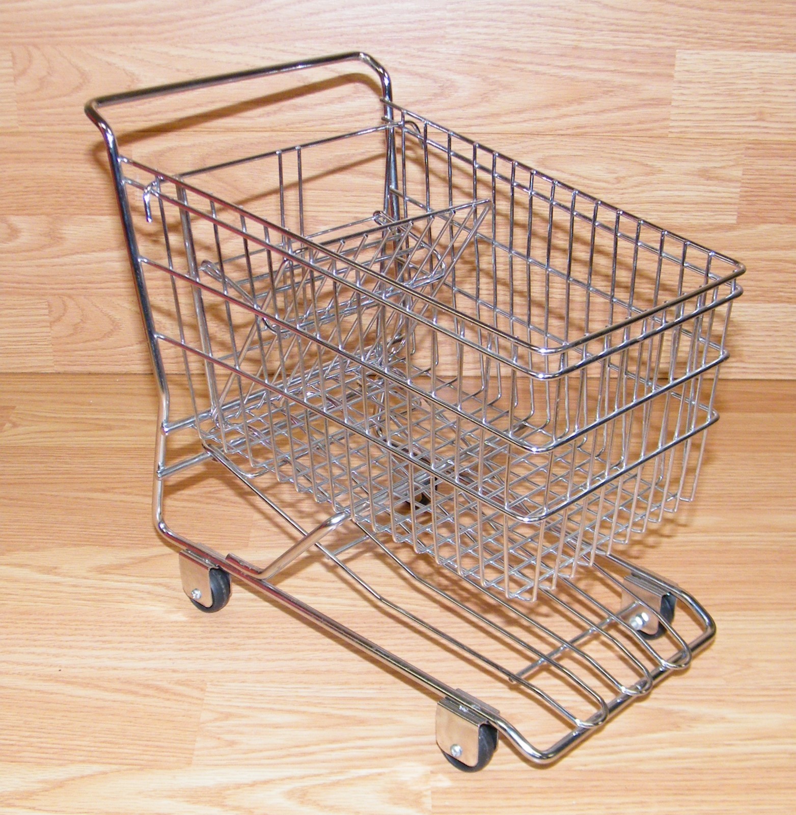 Vintage Chrome (12'' x 11'' x 8 Vintage Chrome (12'' x 11'' x 8