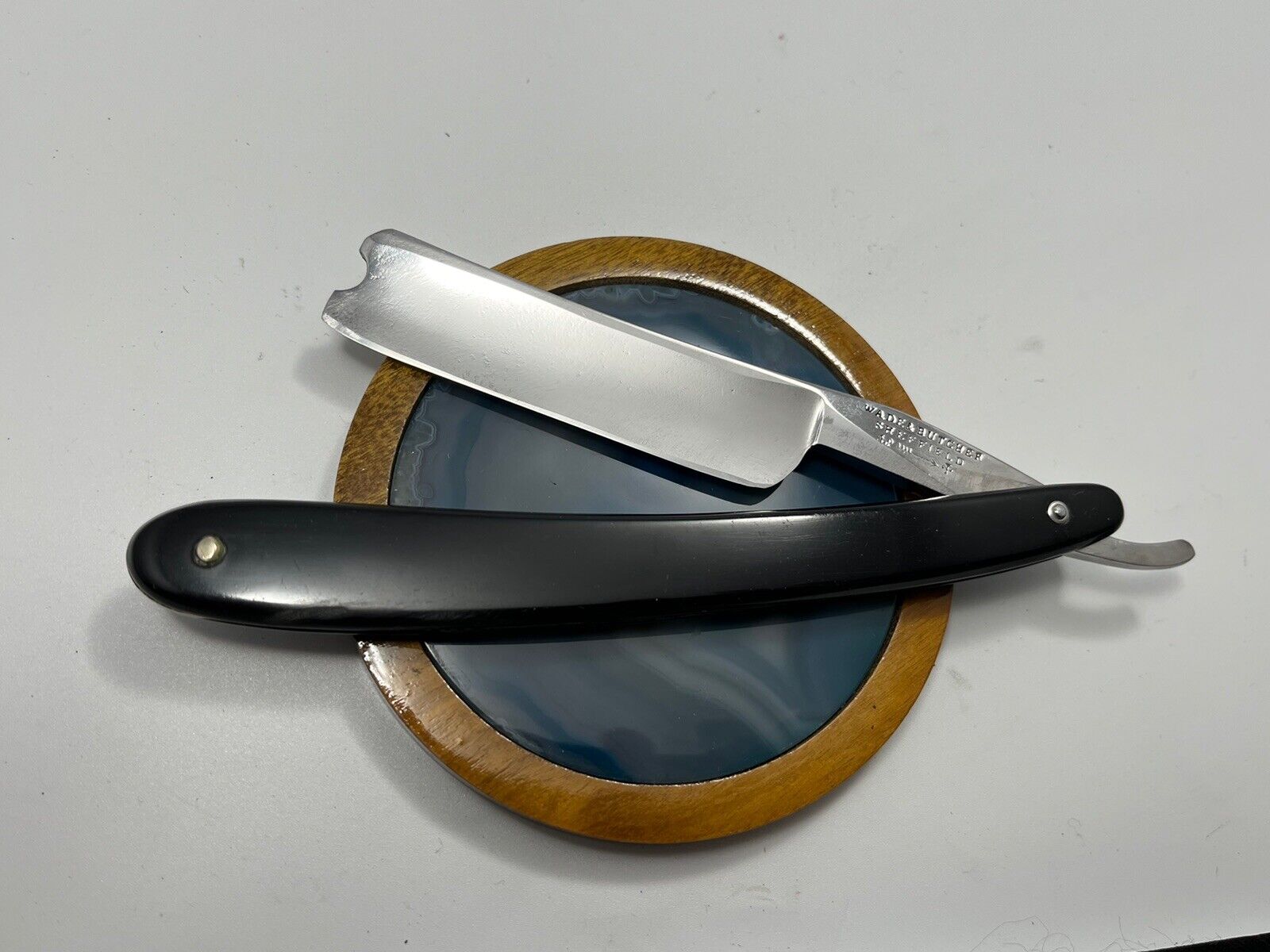 Very Old 6/8” Wade & Butcher Straight Razor Shave Ready Sheffield England 