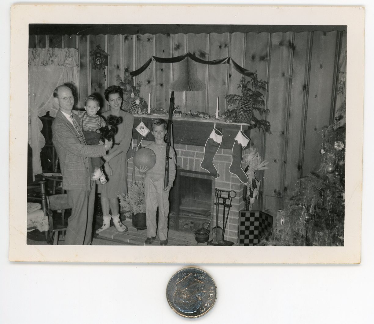 Old 1945 XMAS photo / Christmas Means a Teddy Bear 4 Bruce & a .30-06 Rifle 4 Me