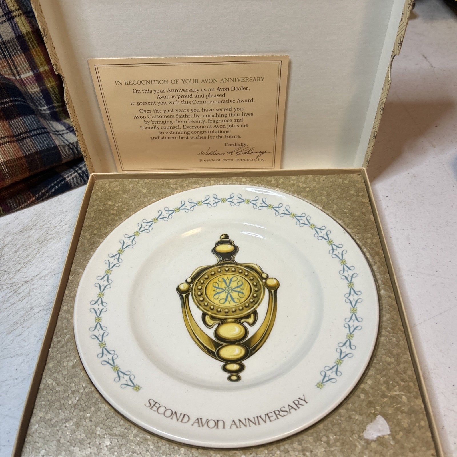 Avon representative Second  Anniversary Plate The Avon Door Knocker w/ foam &Box