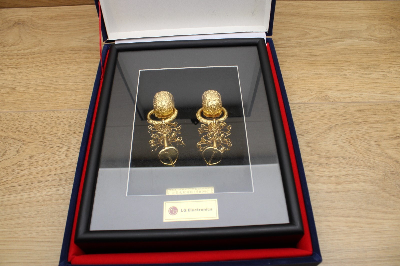 LG Electronics Korean National Treasure No 90 Gold Earrings Replica 24K Plated LG Electronics Korean National Treasure No 90 Gold Earrings Replica 24K Plated