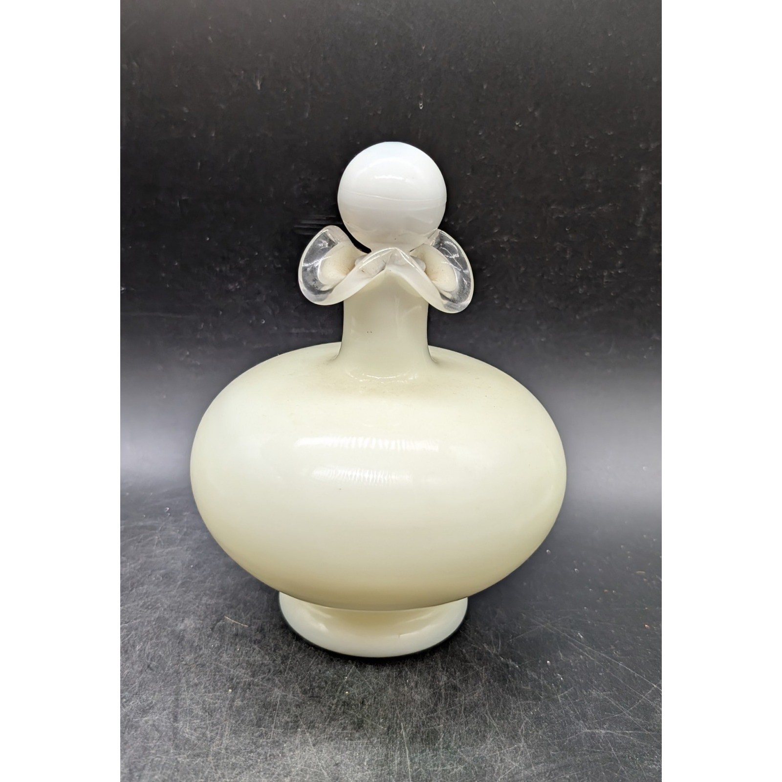 Vintage Uranium Custard Glass Perfume Bottle UV Reactive Glow Ball Stopper 7\