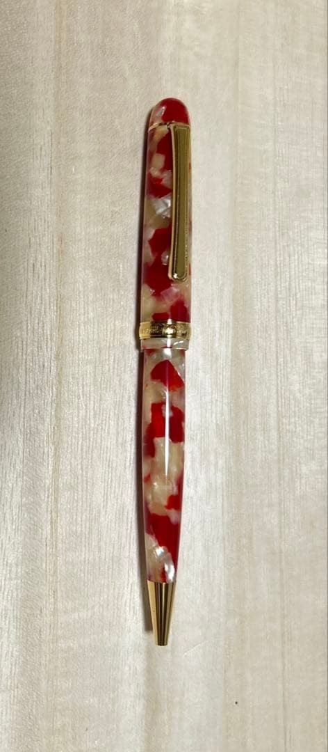 Platinum 3776 Celluloid Goldfish Ballpoint Pen 0.7mm Unused 2013 Platinum 3776 Celluloid Goldfish Ballpoint Pen 0.7mm Unused 2013