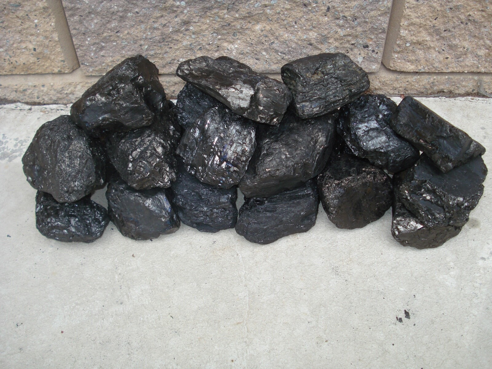 Anthracite Coal Pennsylvania EGG Coal Blacksmith Geological Teacher Sample 19 lb Anthracite Coal Pennsylvania EGG Coal Blacksmith Geological Teacher Sample 19 lb