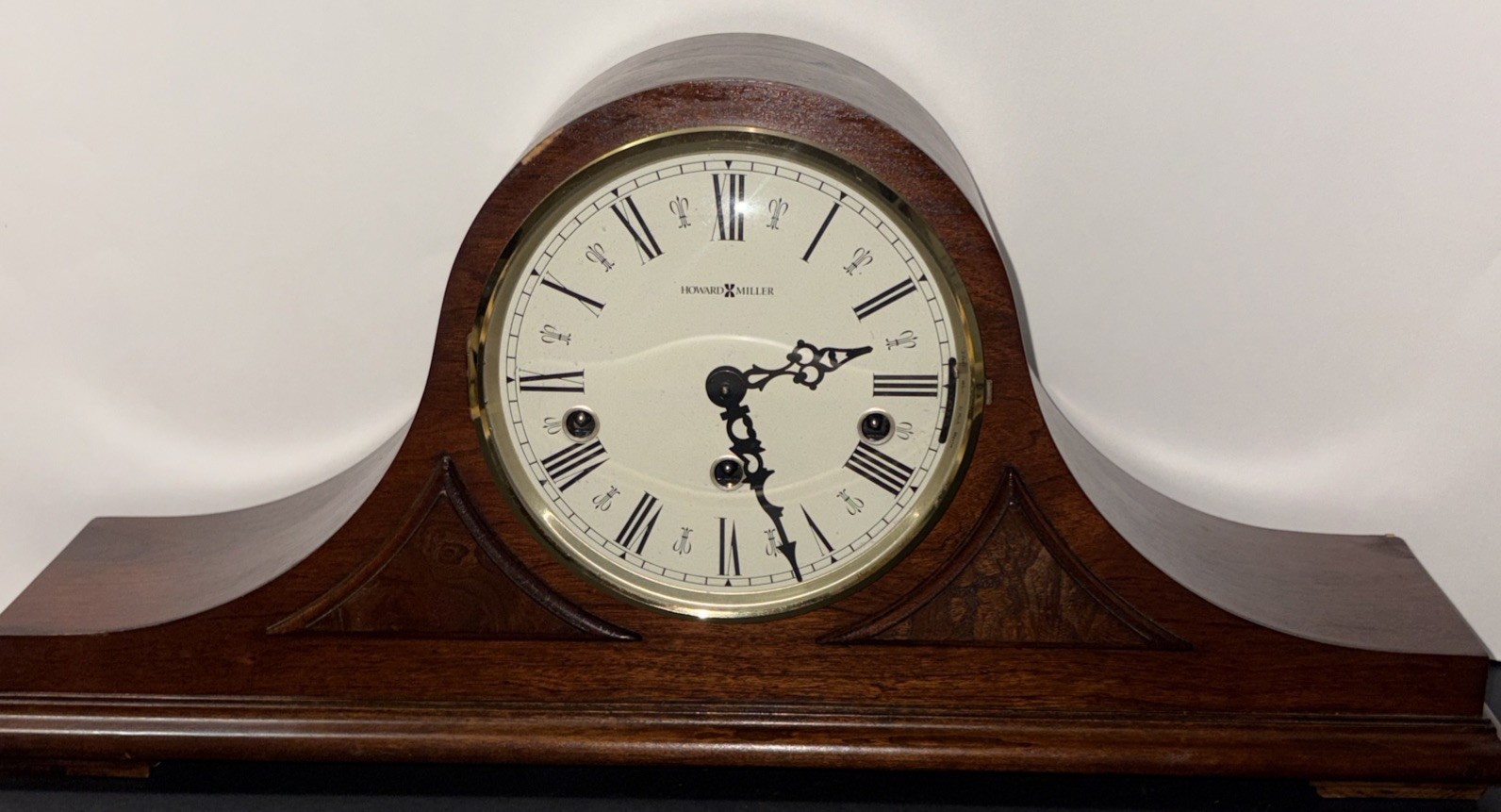 Westminster Howard Miller 612-374 Mahogany Wood Humpback Mantel Clock W/ Key