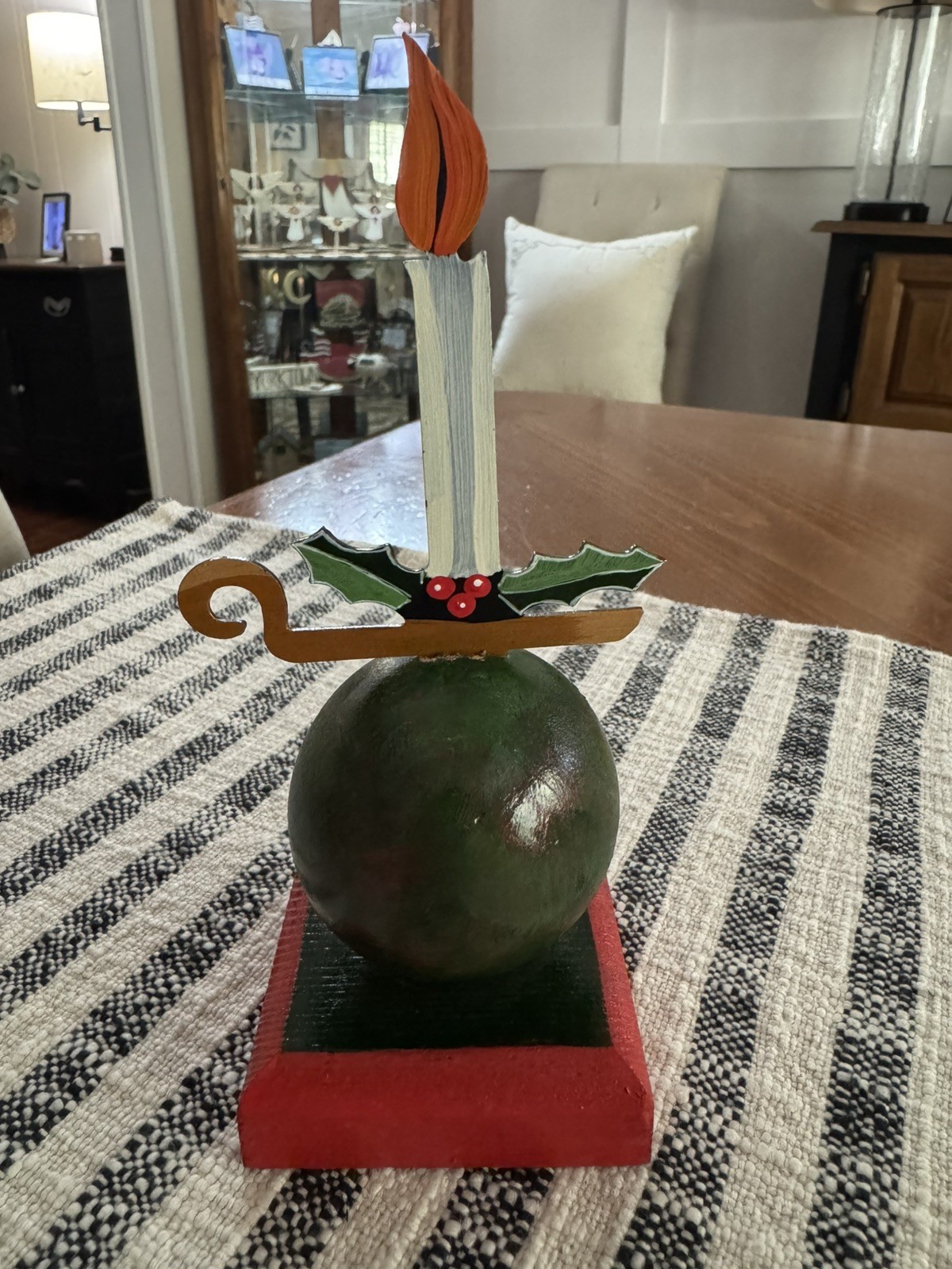 Nancy Thomas Christmas Candle Folk Art Table Topper Decor Yorktown  EUC