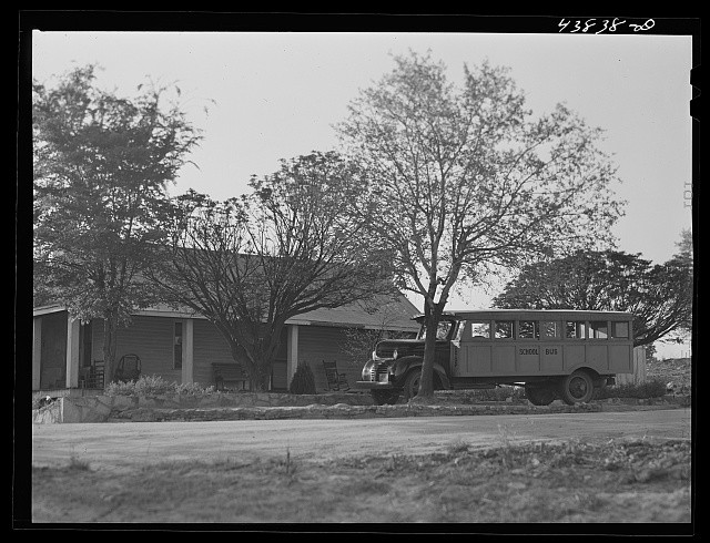 Photo:Heard County Georgia 1941 School Bus Drivers Bus at House