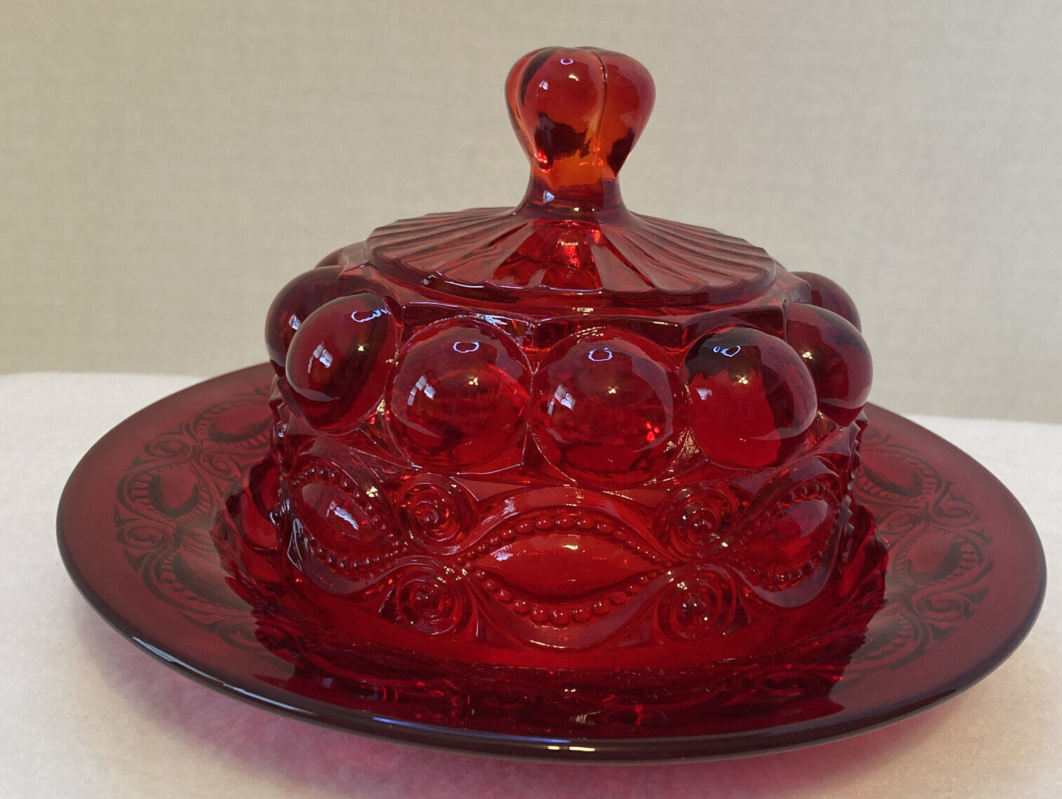 Beautiful Red Ruby Mosser Eye Winker Butter Or Cheese Dish