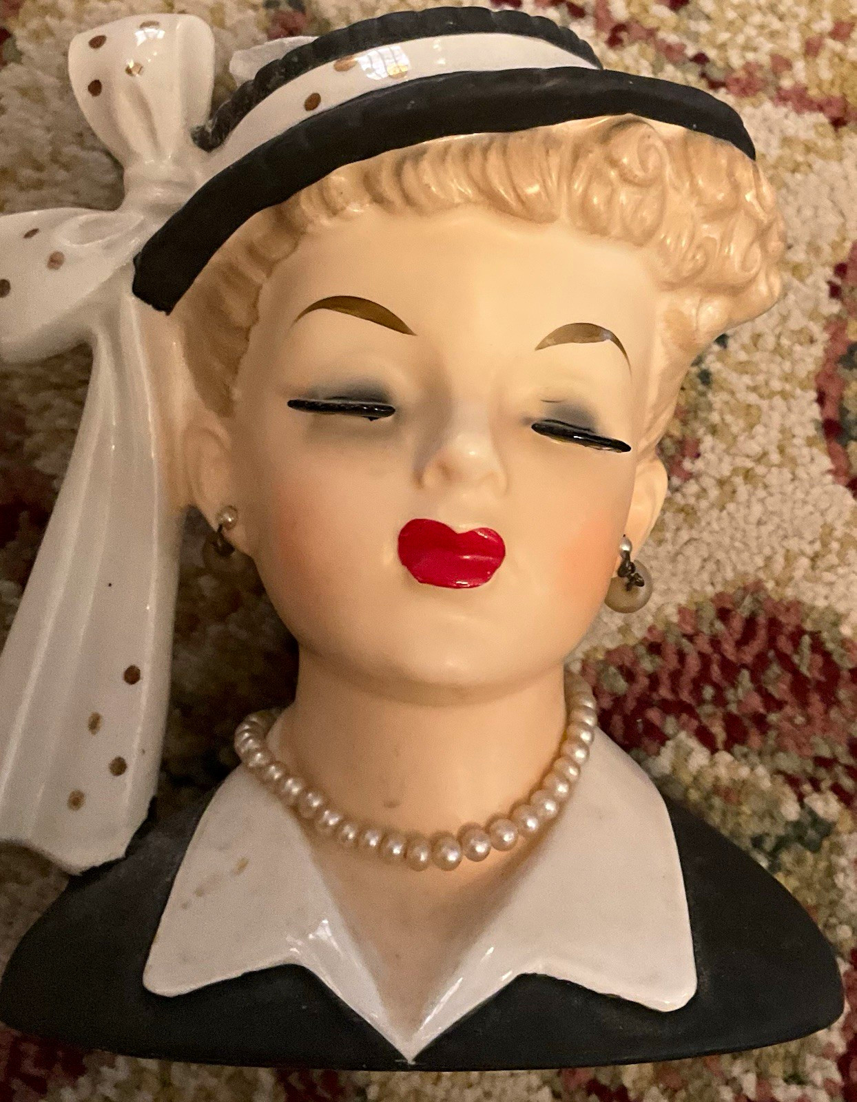 Vintage 1961 Napco Lady Head Vase C2633C Lucy Black White Dress Hat Foil Sticker