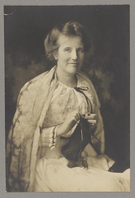 Photo:Mrs. Theodore Roosevelt Portrait Knitting 1917 Seated Photo