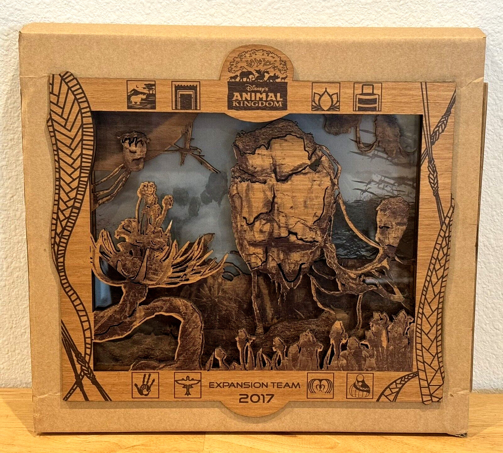 DISNEY 2017 ANIMAL KINGDOM EXPANSION TEAM MULTIPLANE GLASS 3D WOOD CARVED PLAQUE
