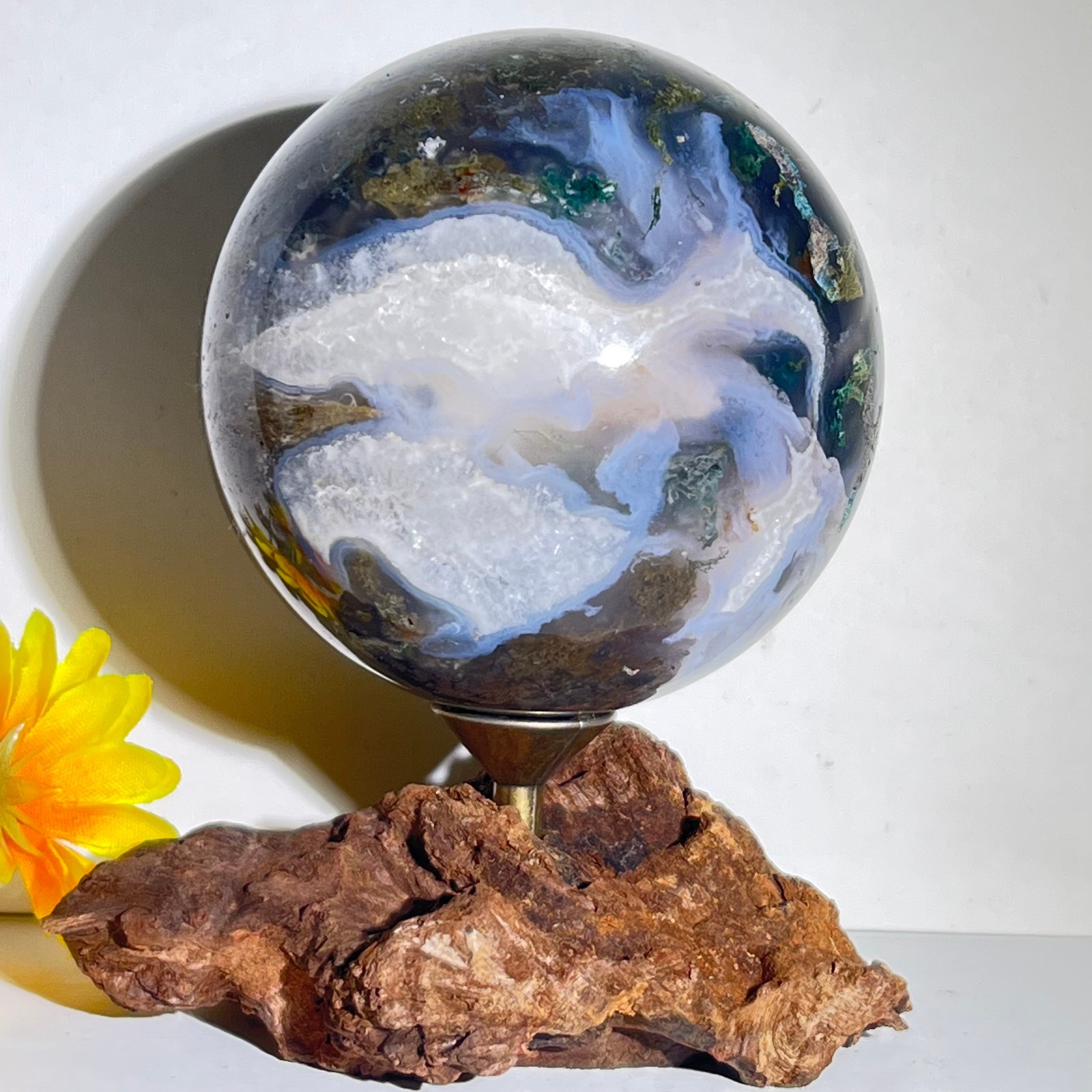538g Natural Water Grass Agate Crystal Ball Quartz Energy Ball+Bracke