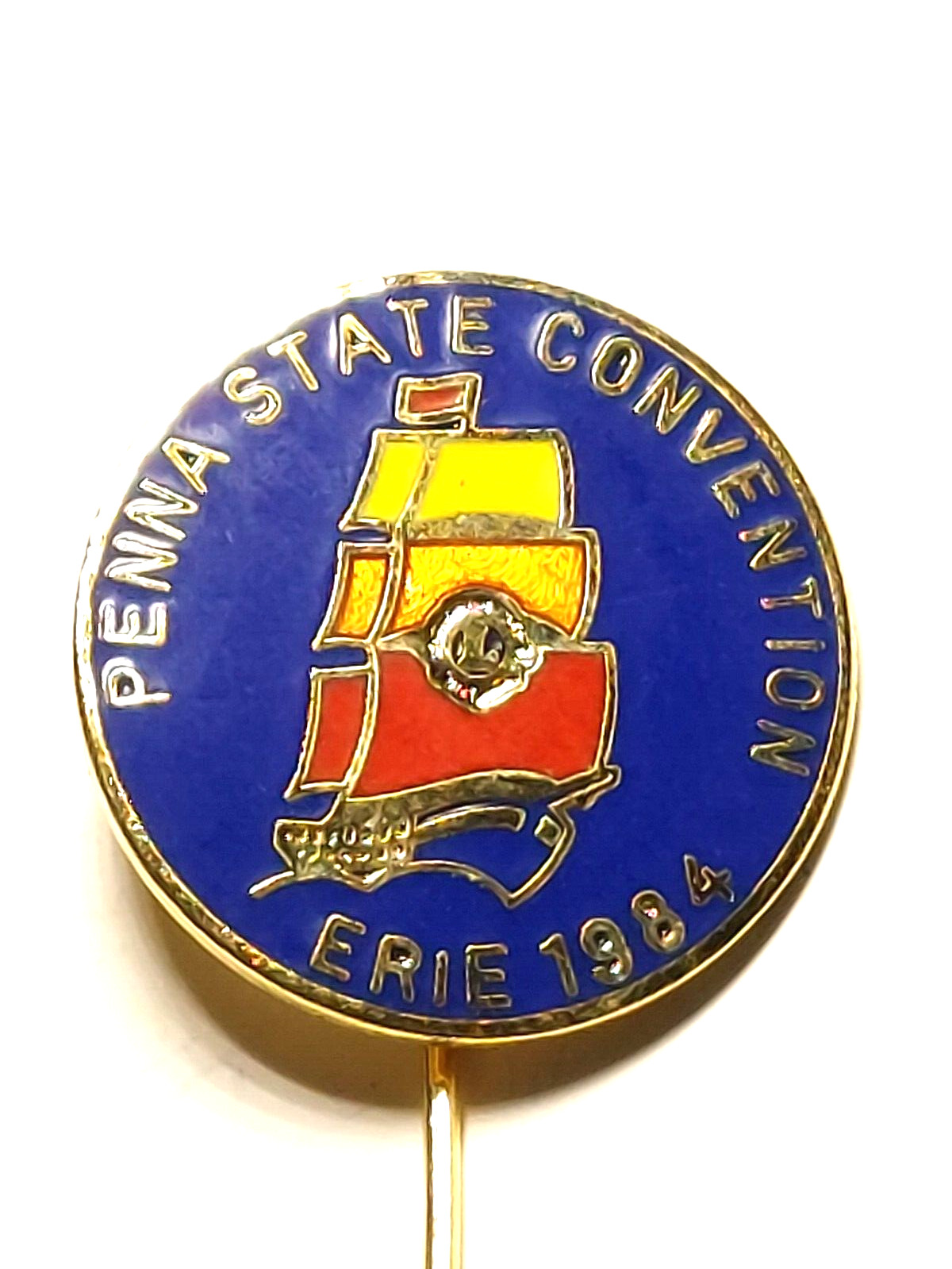 Lion\'s International Erie 1984 Penna State Convention Pin  (012623)