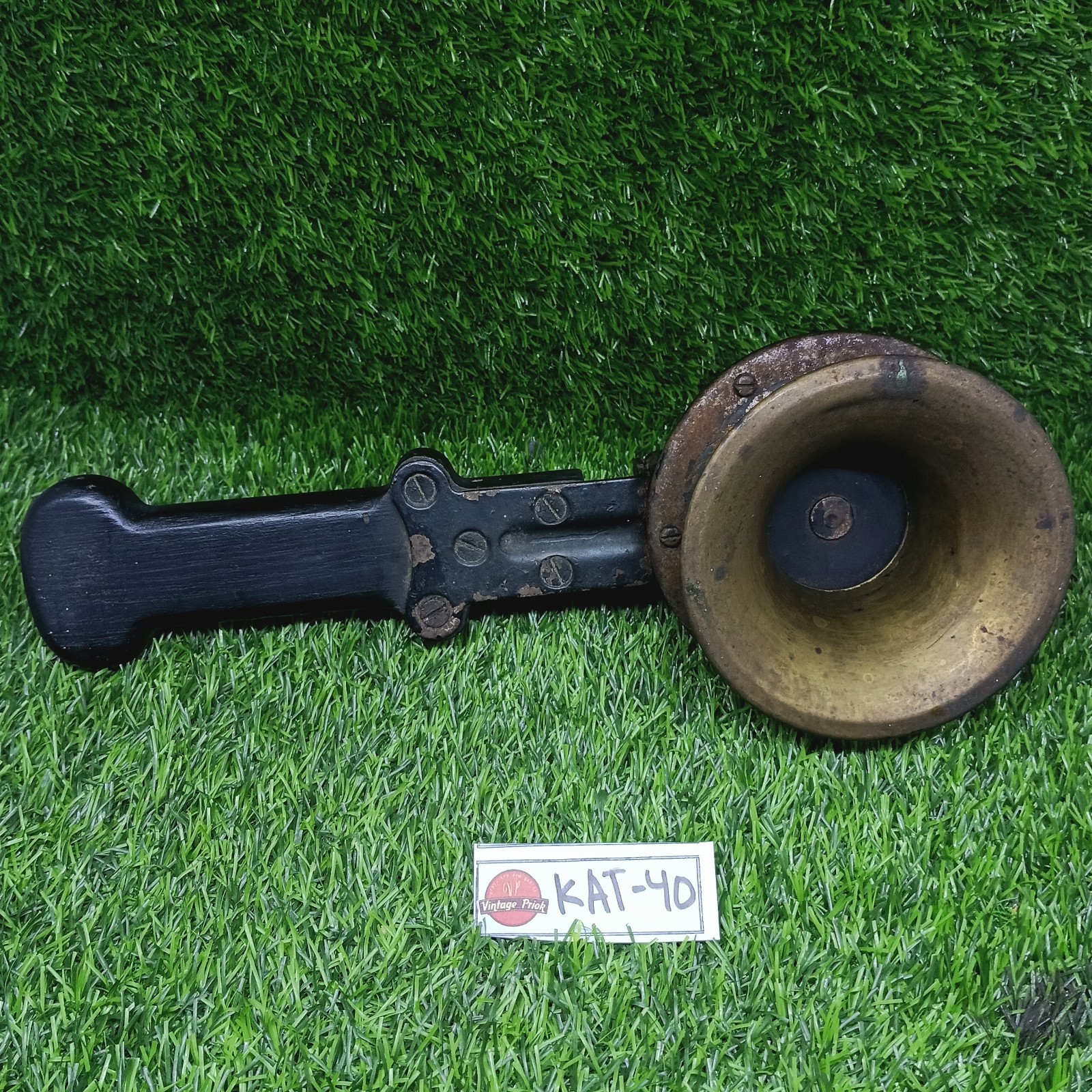 Antique Brass Hand Crank Car Horn Vintage Wooden Handle Early Automobile Klaxon